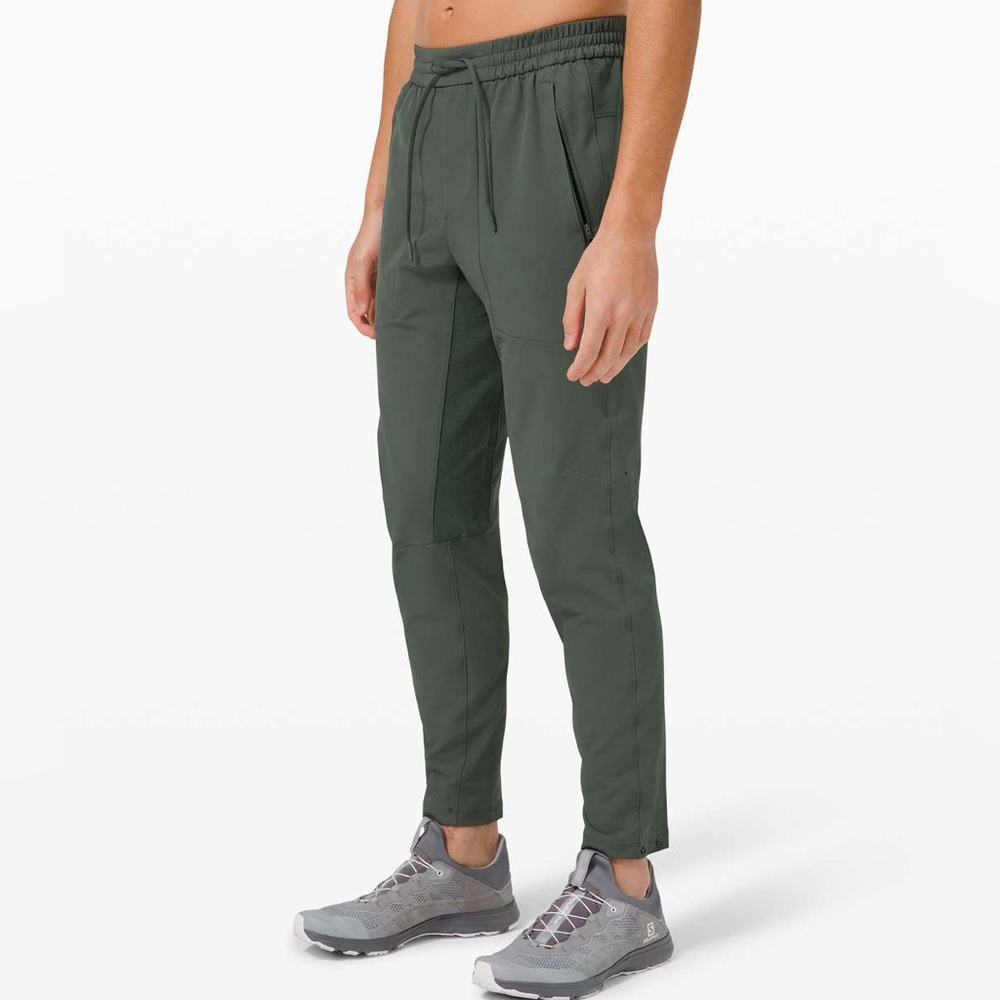Lululemon Men License to Train Pant in smoked spruce size small